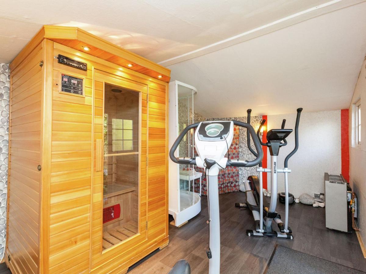 Charming Holiday Home In Malmedy With Sauna Kamer foto